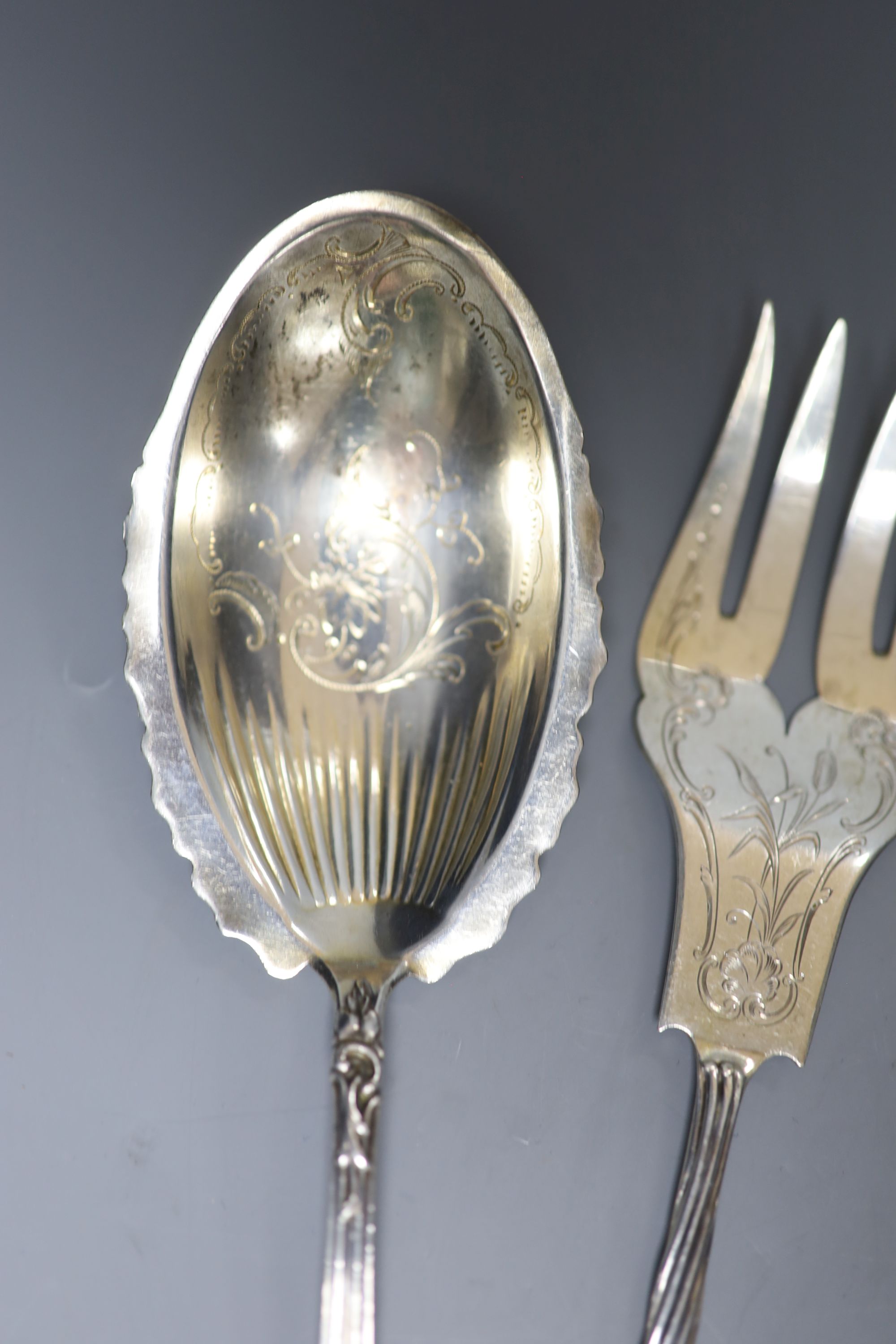 A sterling silver serving slice and a small collection of 800 standard white metal flatware, approx 15oz